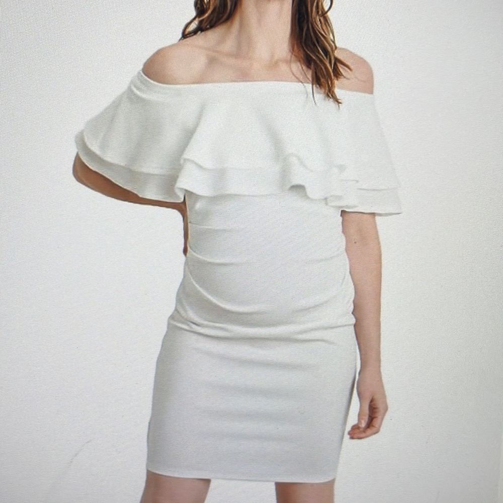La Clef Mayernjty Off Shoulder Maternity dress with Double Ruffle, Size Large